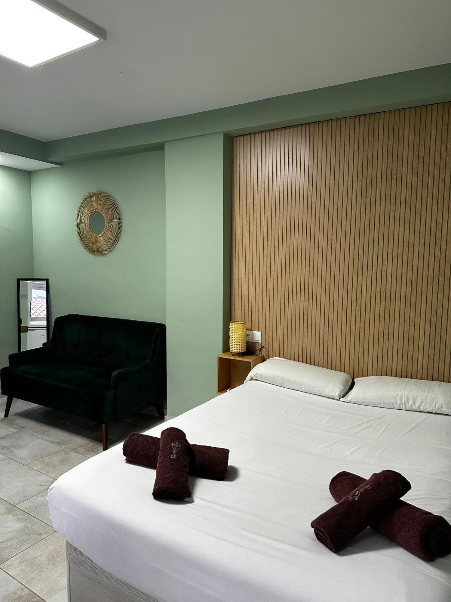Lovely Studio Apartment Malaga Center Buitenkant foto
